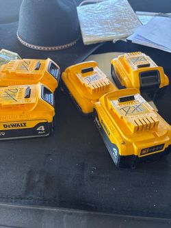 DeWalt 20V Max 4Ah Lithium-Ion Batteries – Lot of 5