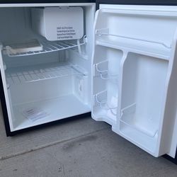 Small fridge with freezer - appliances - by owner - sale - craigslist