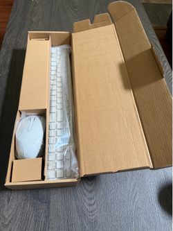 Dell KM5221 wireless keyboard and Mouse combo