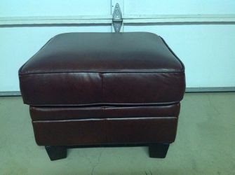 Beautiful Leather Real Lether Ottoman Brand New