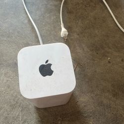 Apple WiFi Router 