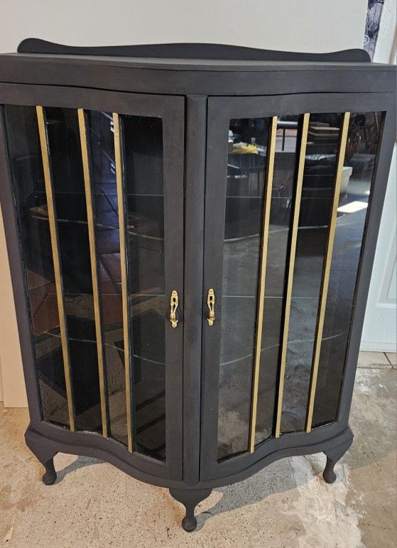 Vintage Curio Cabinet