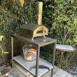 Used Ooni Pizza Oven And Custom Table