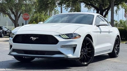 2022 Ford Mustang