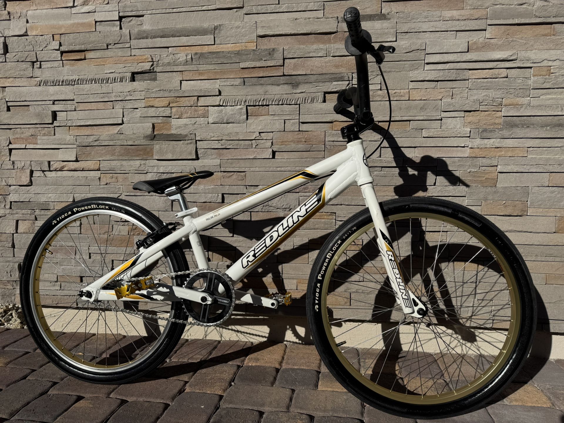 Redline 24” Pro XL Cruiser Race Bmx bike** Open to trades**