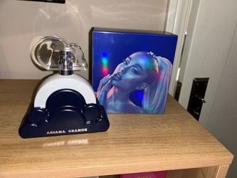 Ariana grande Cloud 2.0 Intense