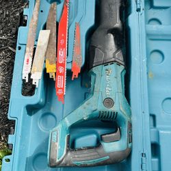 Makita Sawsall 18 V Heavy Duty 