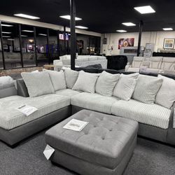 L Shape Sectional. 🚚WE DELIVER🚚