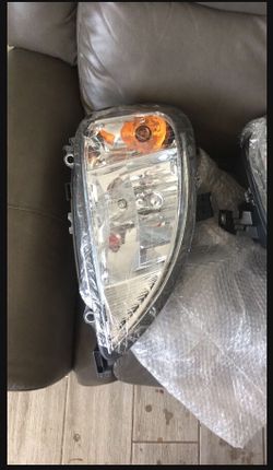 New Freightliner headlights left and right