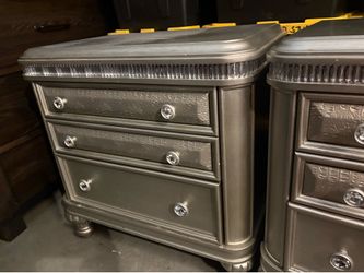 2 Matching Wood Night Stands