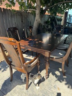 Dining Table And 8 Chairs, All Wood Chairs Need New Covers