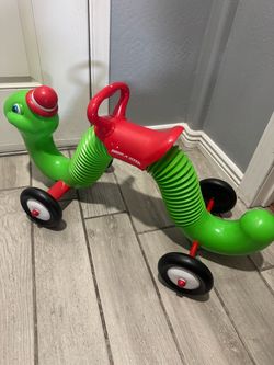 Radio  Flyer Worm