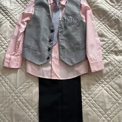 Boys Size 6 Four Piece Van Heiden Suit