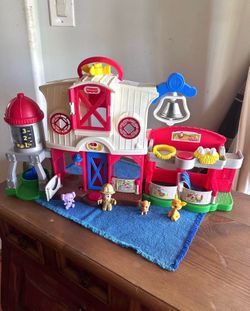 Kids Little People Caring Farm