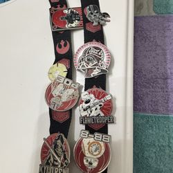 Official Disneyland pins With Lanyard 3 Sets