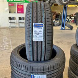 235/45R18 Set Of 4 Maxtrek New Tires 