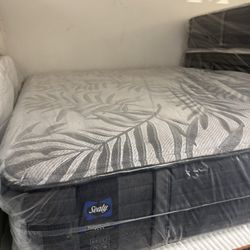 Sealy Queen Mattress