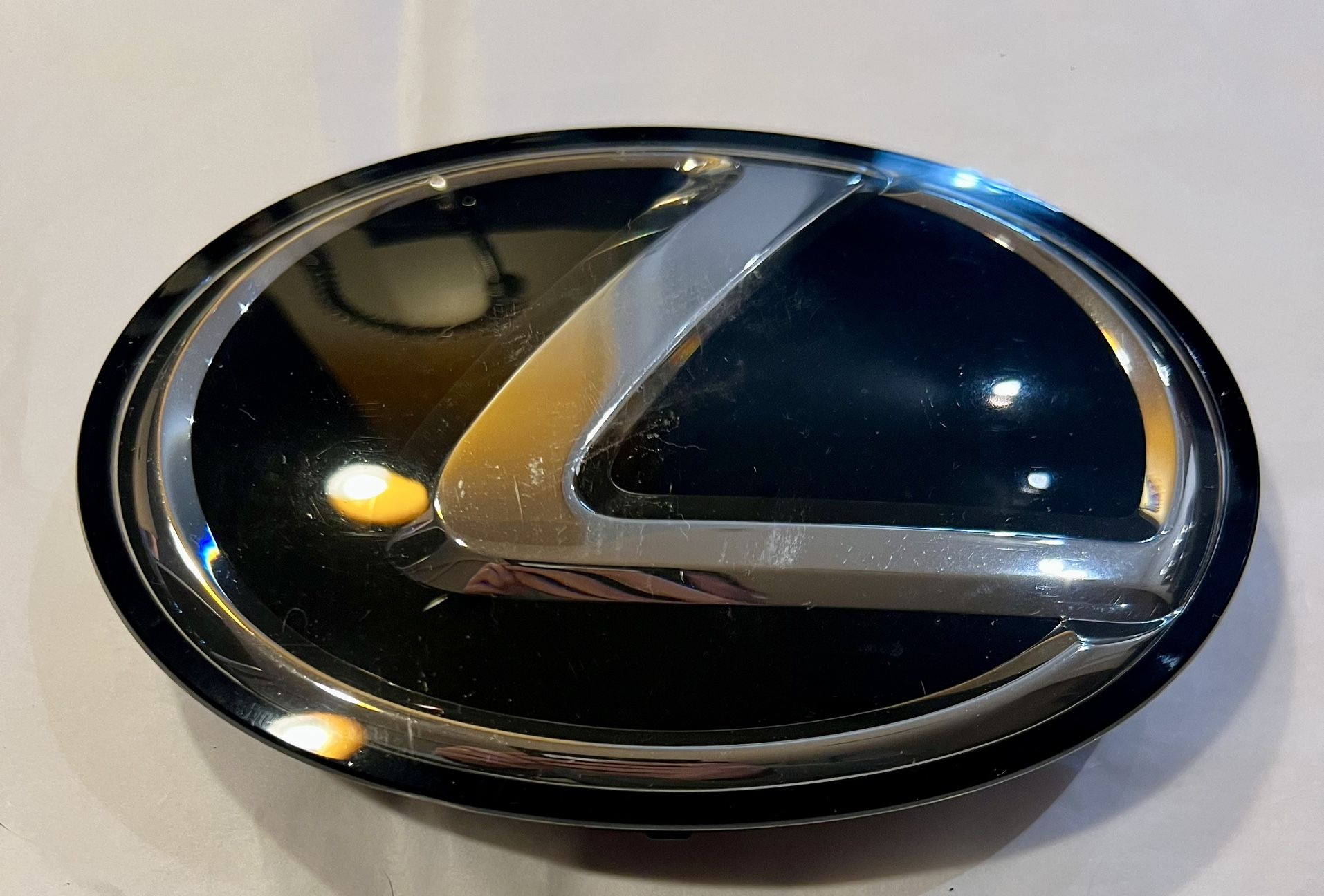 Lexus Emblem