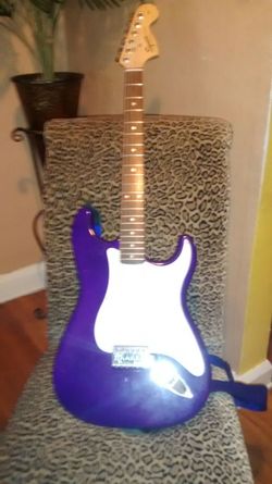 Fender Squire Strat Affinity Electric Guitar