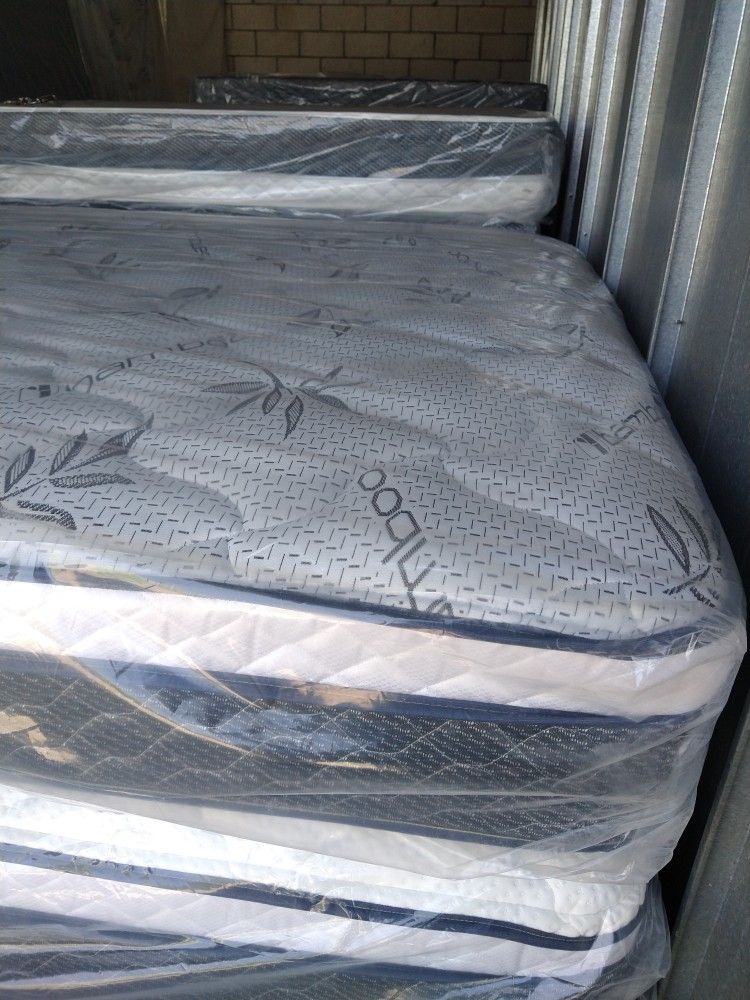 Caliking Set Mattress 12"Thick Pillow Top Orthopedic Brand New With Box Spring