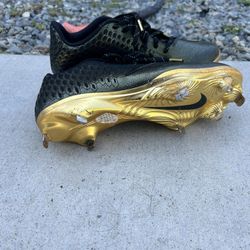Nike Metal Cleats