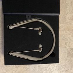Sony  Wi1000x Noise Cancelling