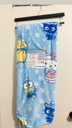 Hello Kitty Christmas Blanket 2026 / Cobija De Hello Kitty Navidad 2026