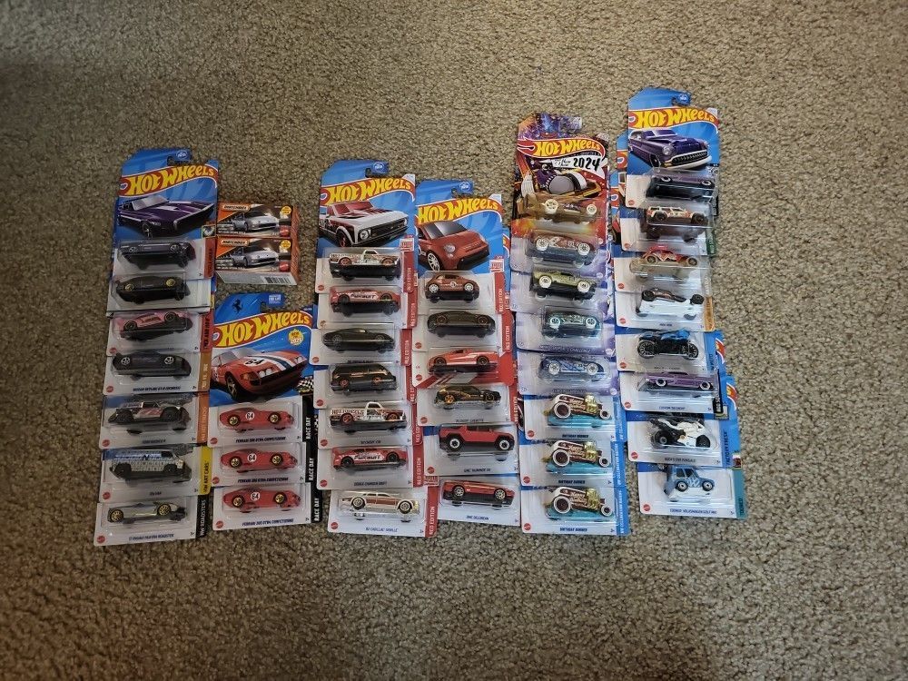 Hot Wheels Treasure Hunt, Redlands, 2024 Year Set, Zaman, Ferrari, Porche.