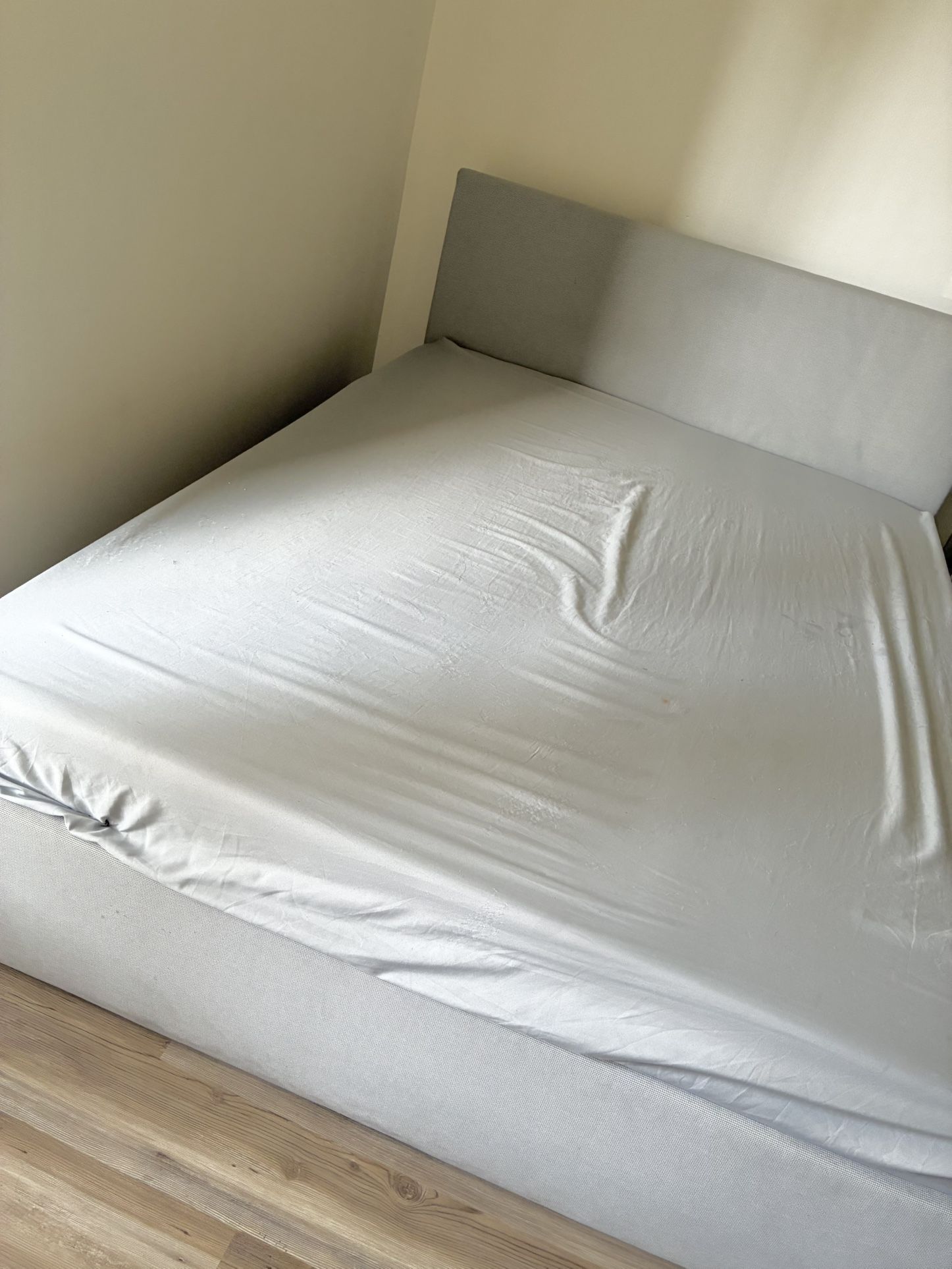 Bed Mattress And Frame