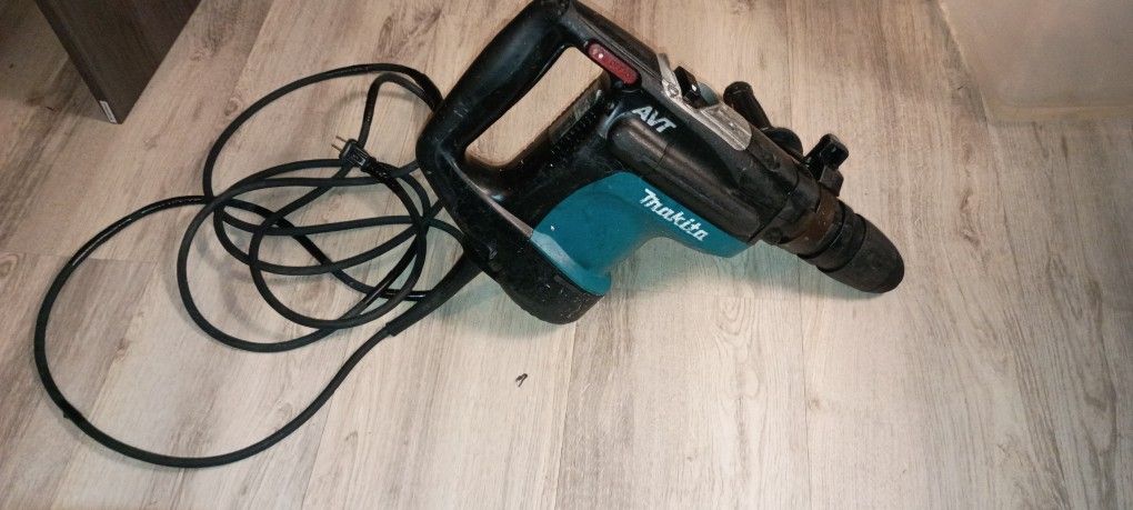 MAKITA HR4010C AVT 1-9/16" ROTARY HAMMER POWER DRILL