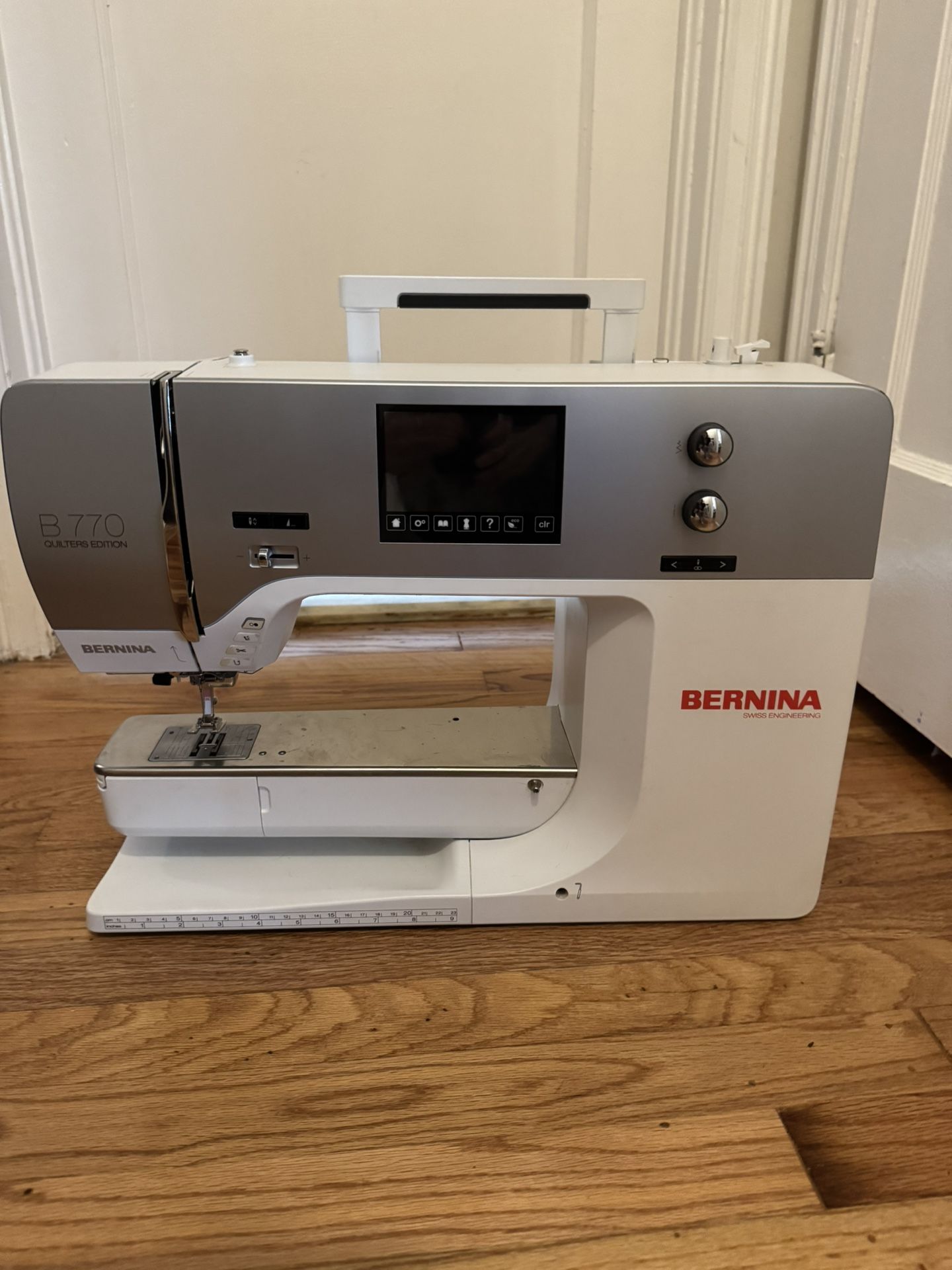 Bernina 770 QE