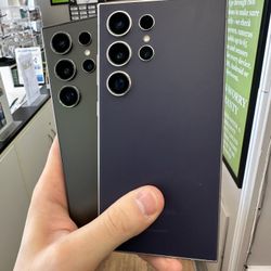 Unlocked Samsung Galaxy S24 Ultra 5G 512GB