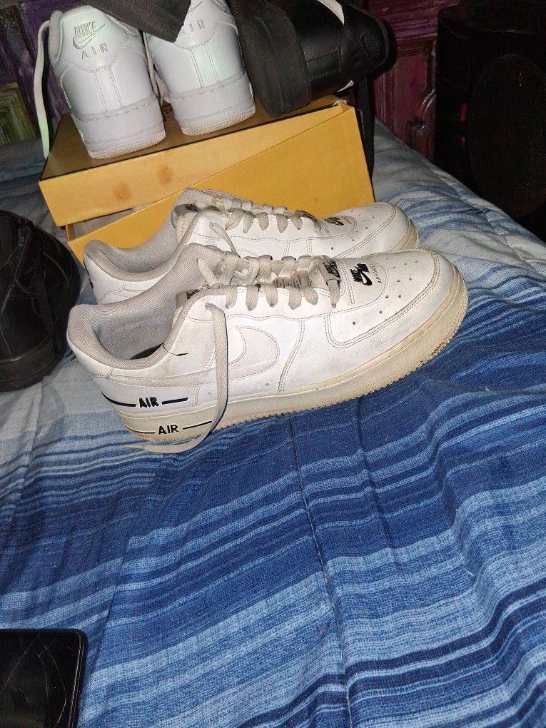 Nike Air Force 1 Sneakers