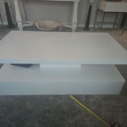 Modern Glossy Coffee Table 