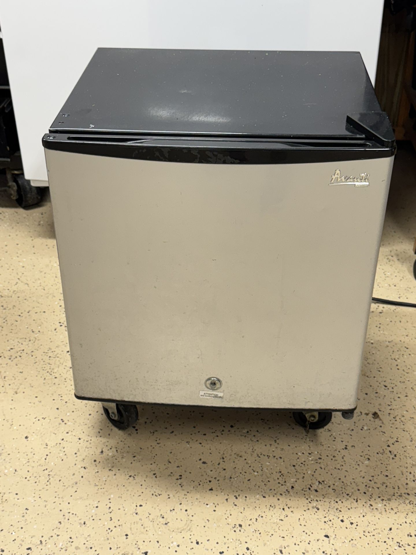 Small Refrigerator !