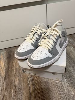 Women Jordan 1 low