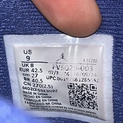 Air Jordan 4 Retro Rare Air - Size 9