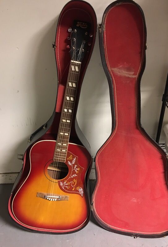 Hondo hummingbird outlet acoustic guitar
