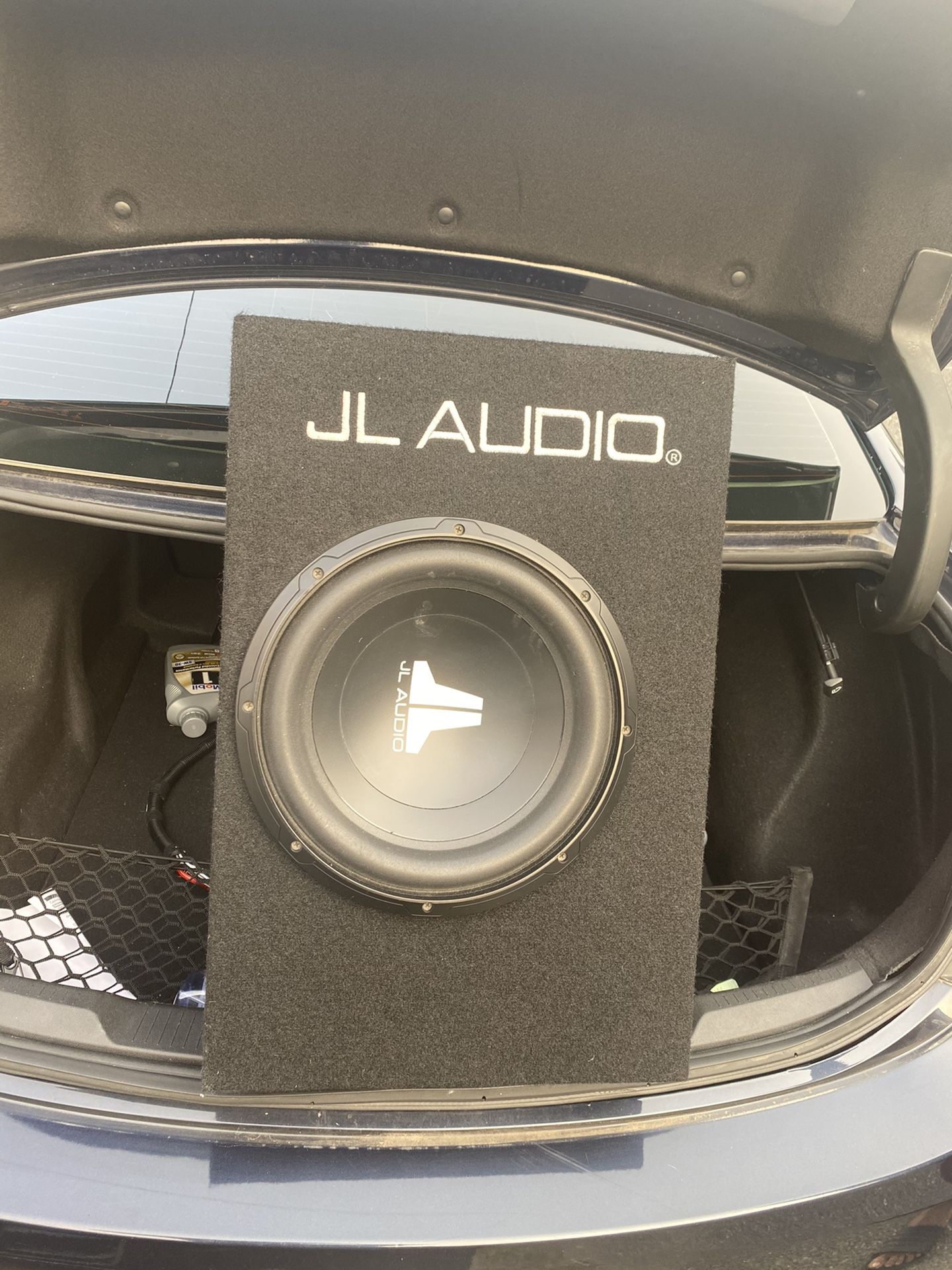 I’m sellin a JL audio speaker