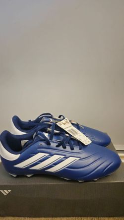 Adidas Soccer cleat, New