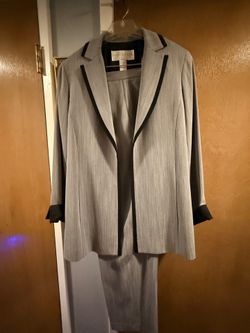Gray/Taupe Women’s Suit with Black Trim . Size 10