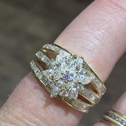 14K Solid Gold Dinner CZ Dinner Ring Beautiful!