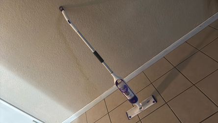 🧼✨ Swiffer PowerMop Spray Mop – Like New!