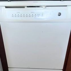 Like New Ge Dishwasher For Sale 120.00