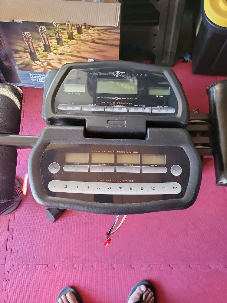 Elliptical Elite Display Board