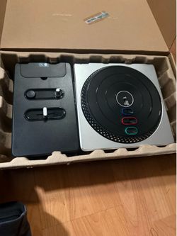 Xbox 360 DJ Hero Turntable Controller Bundle Complete in Box – Like New