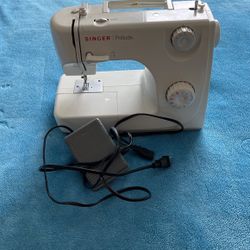 Singer Sewing Machine