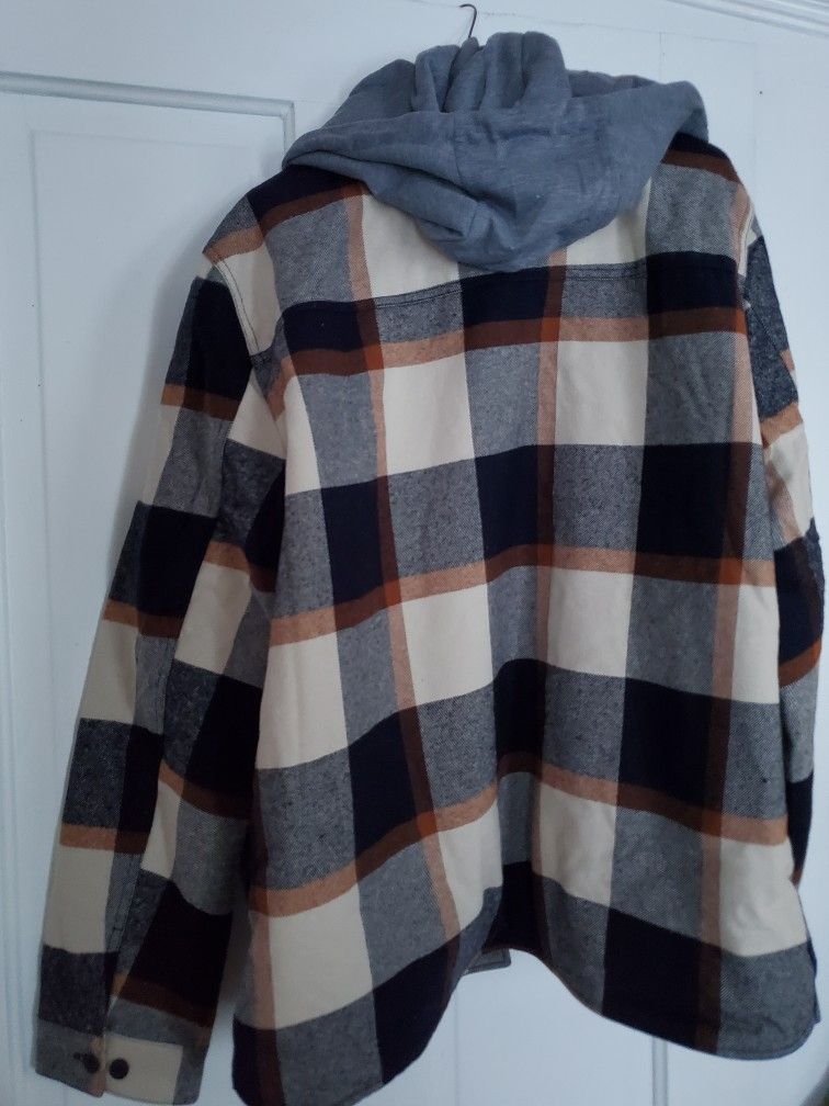 LEVI'S, Brand New with Tags Plaid Cotton Sherpa Lined  Truckers Jacket