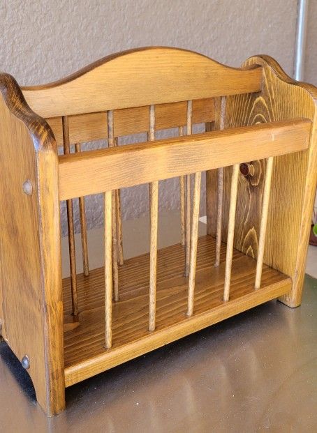 Wooden  Magazine Rack Vintage w/Carry Handle and Spindles