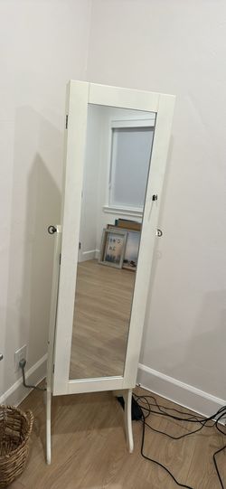 Mirrored cabinet armoire for jewelry